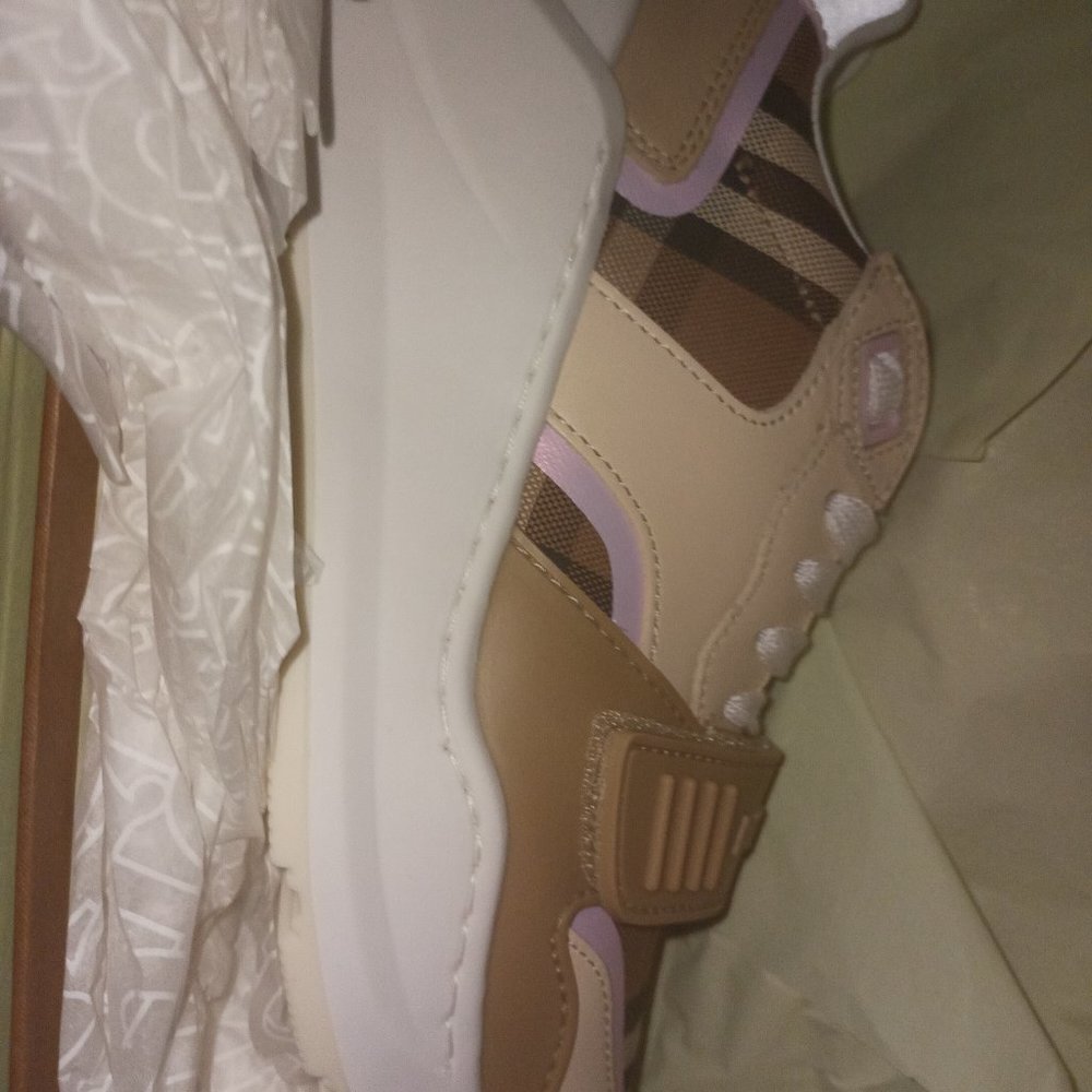 Shoes - Picture 2 of 5
